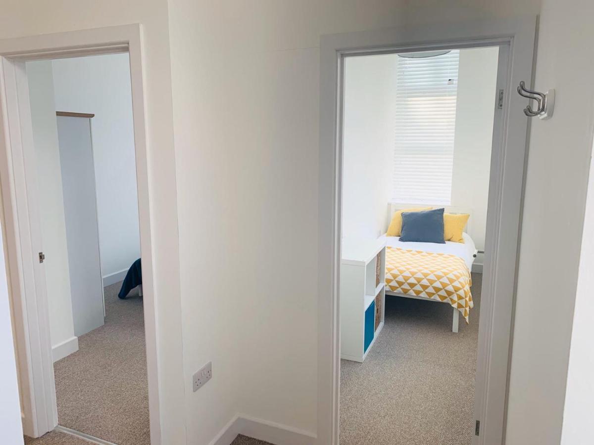 Ferry House Appartement Pembroke Dock Buitenkant foto