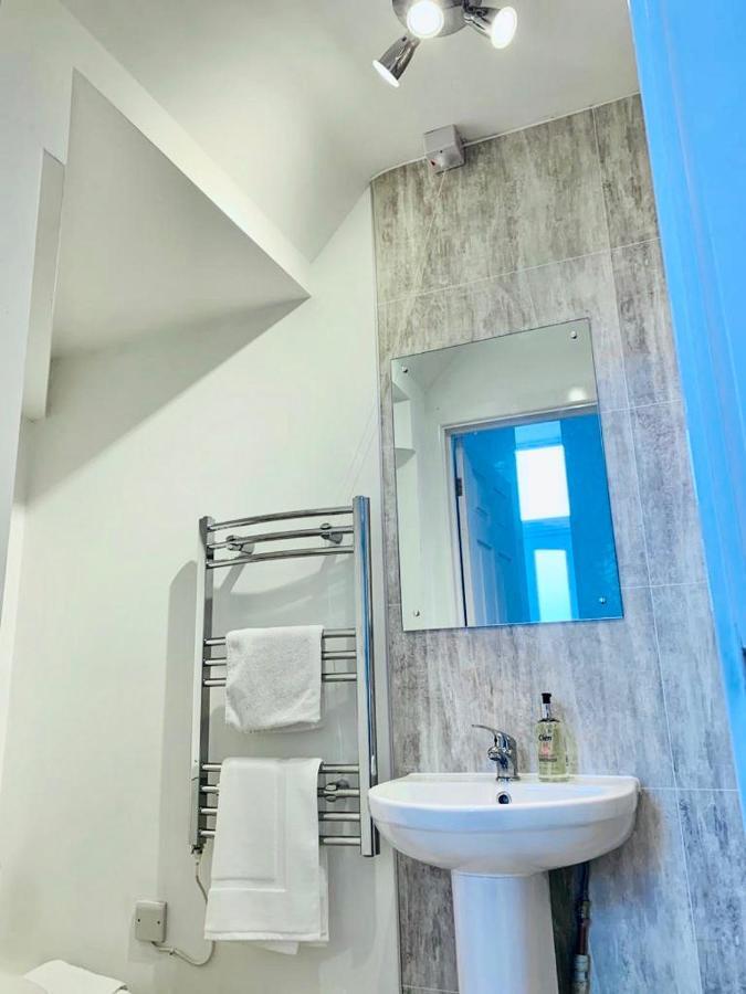 Ferry House Appartement Pembroke Dock Buitenkant foto